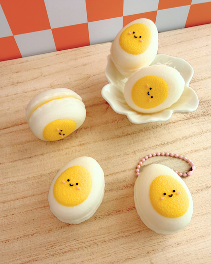 Egg Macaron Clicker